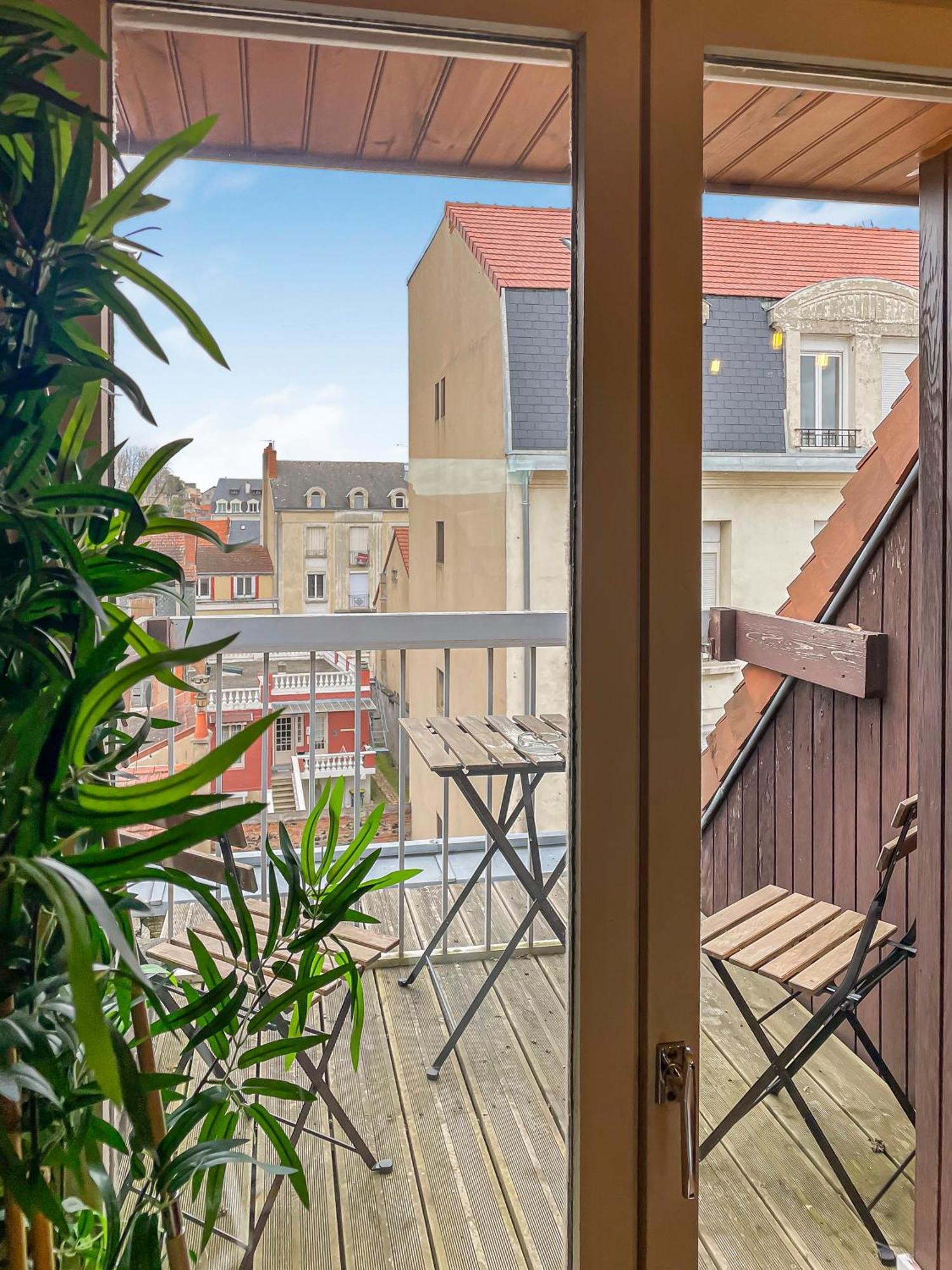 Pied-A-Terre A Montlucon Apartman Kültér fotó