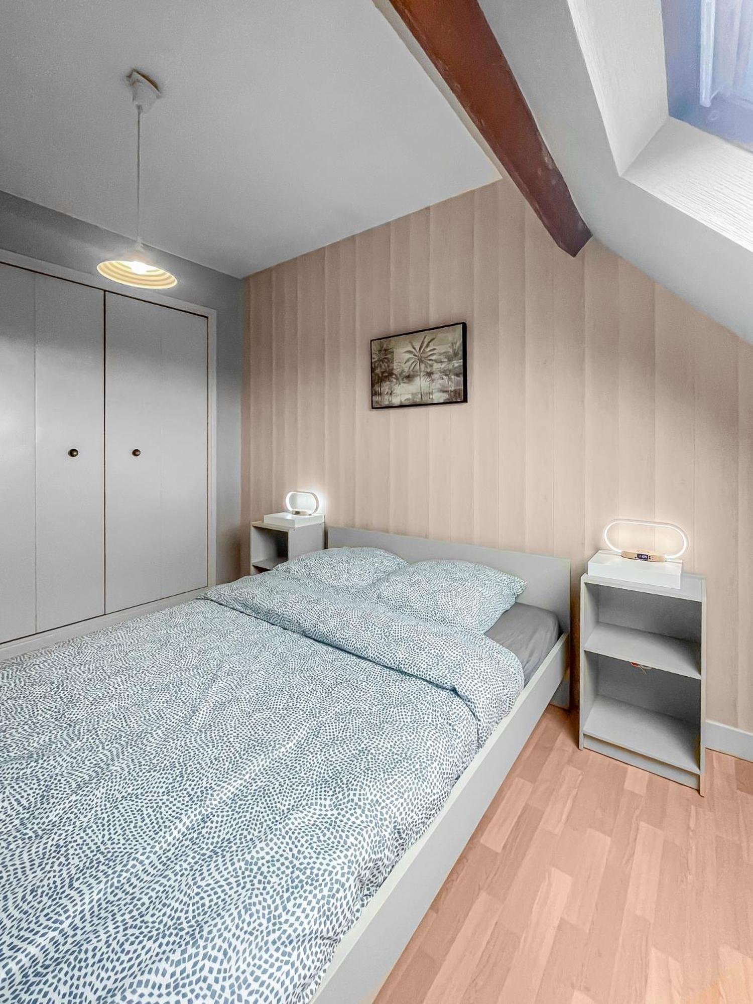 Pied-A-Terre A Montlucon Apartman Kültér fotó