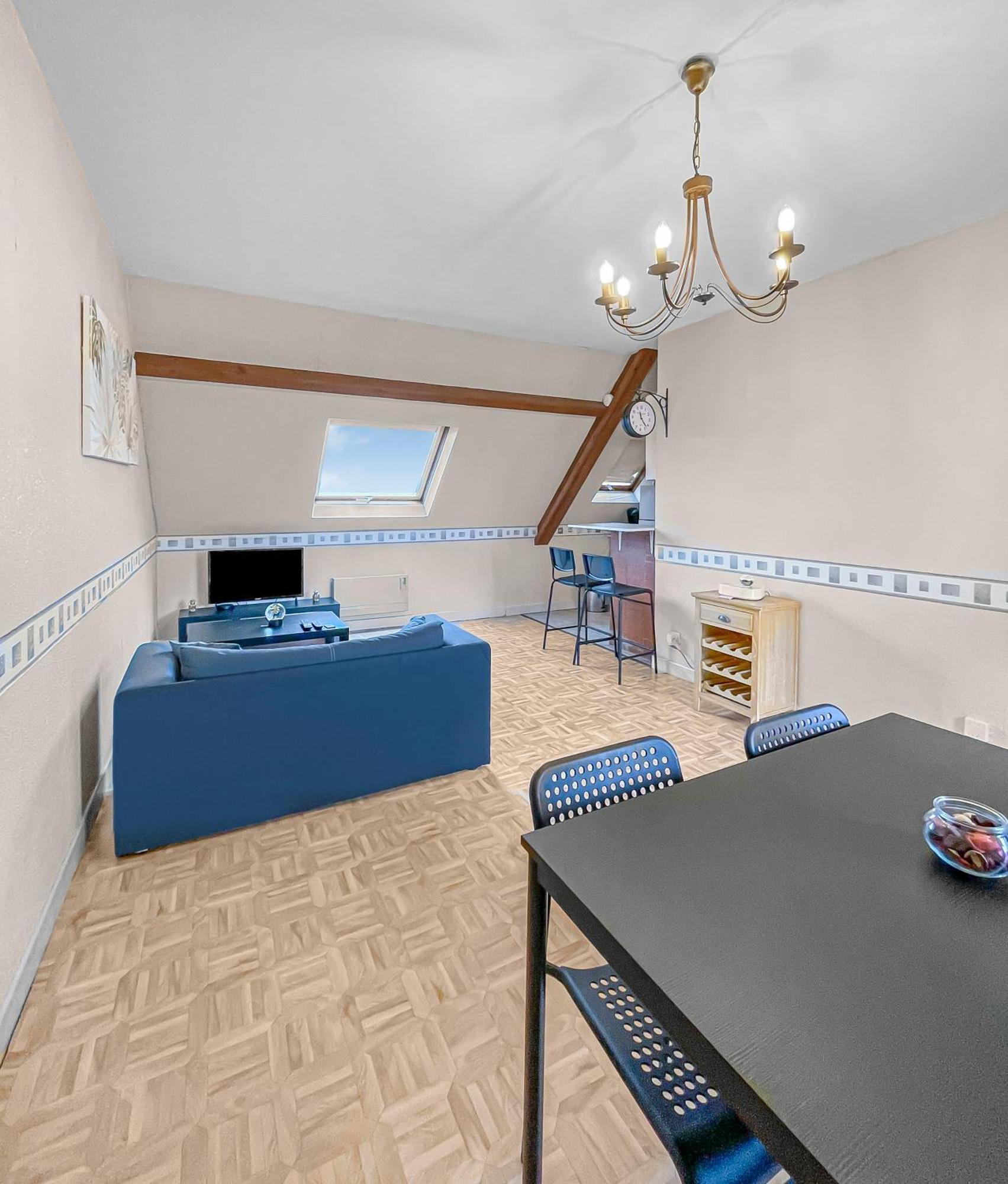 Pied-A-Terre A Montlucon Apartman Kültér fotó
